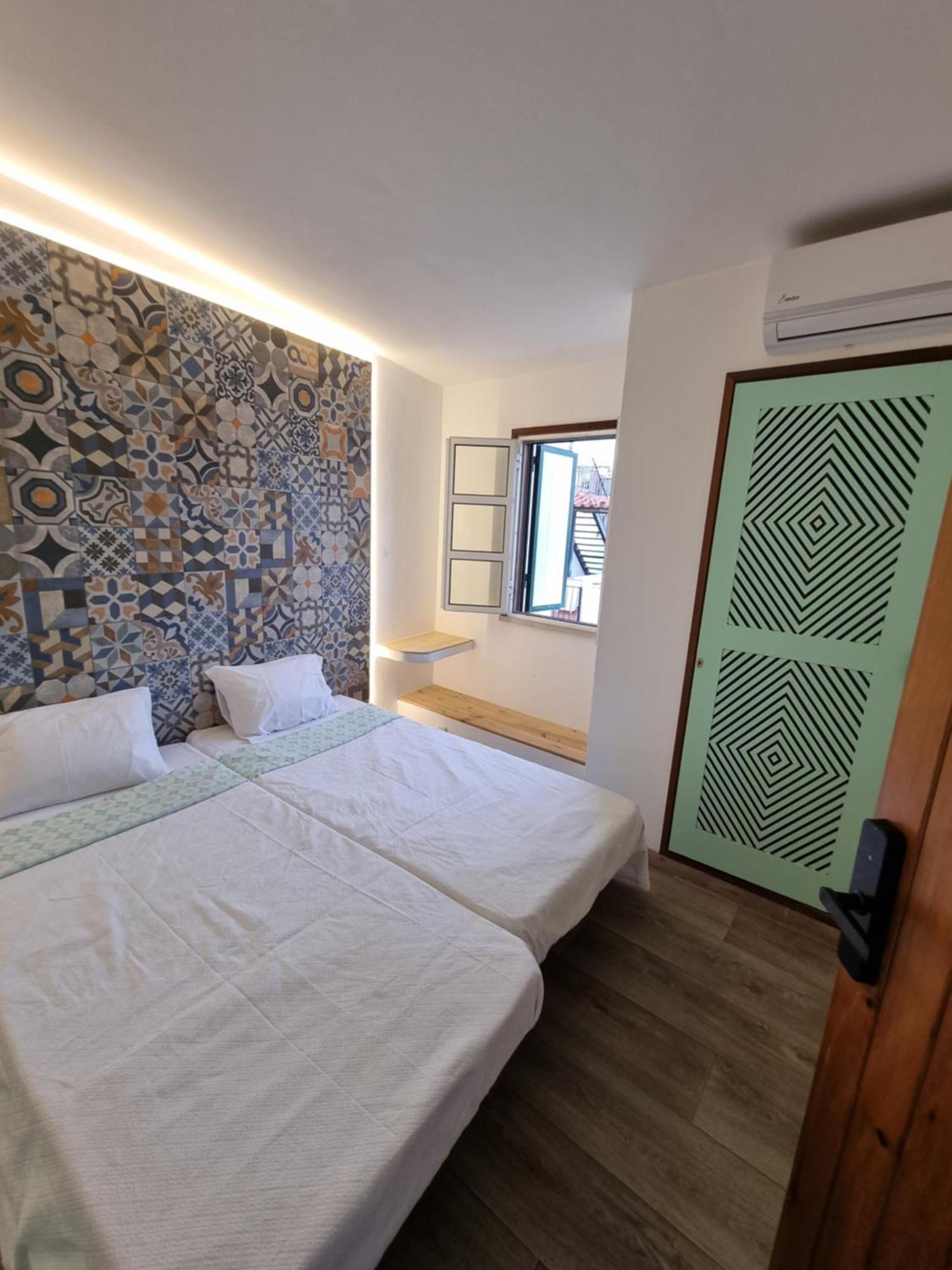 Wonder Charm Guesthouse Albufeira Room photo