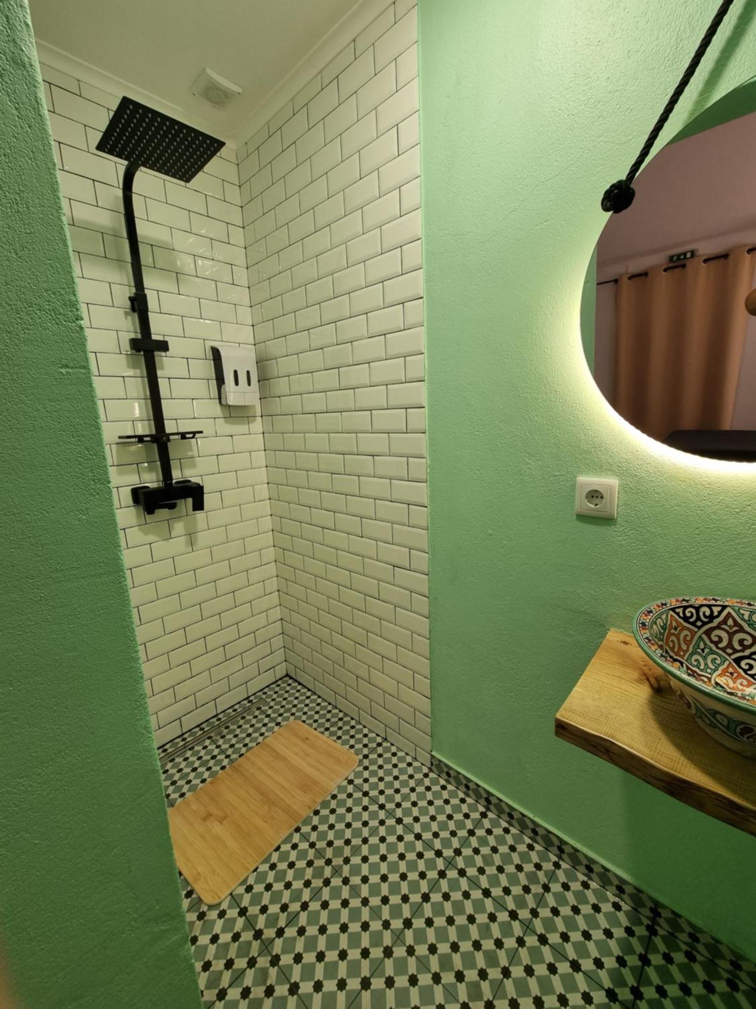 Wonder Charm Guesthouse Albufeira Room photo